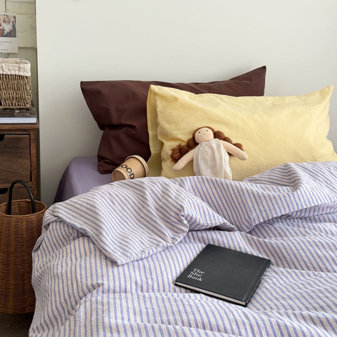Washed linen bedding set with pillowcases