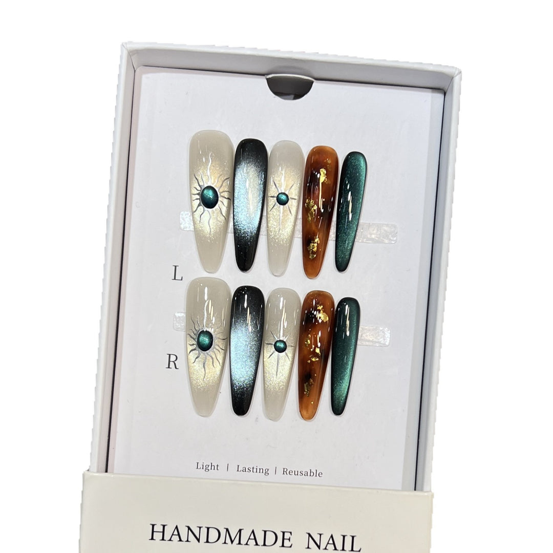 Extravagant Press-On Nail Art Set with Cosmic Theme Kalsten