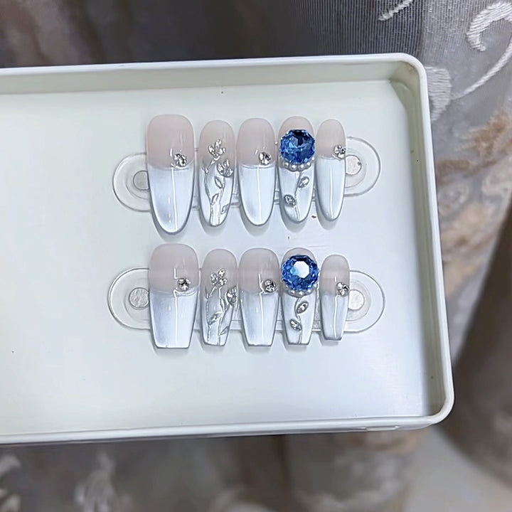 Elegant Floral Design Press-On Nail Set Kalsten