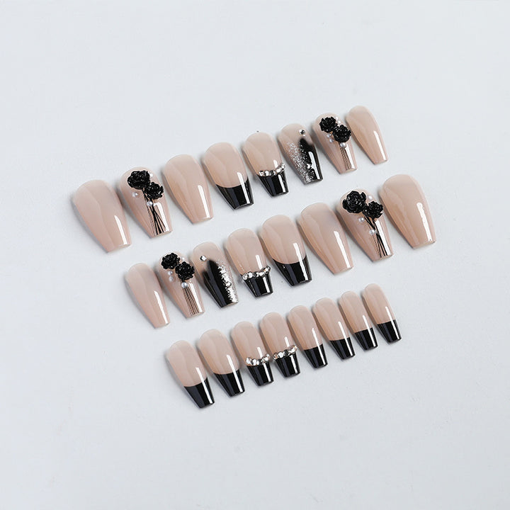 Elegant Decorative Press-On Nail Art Set