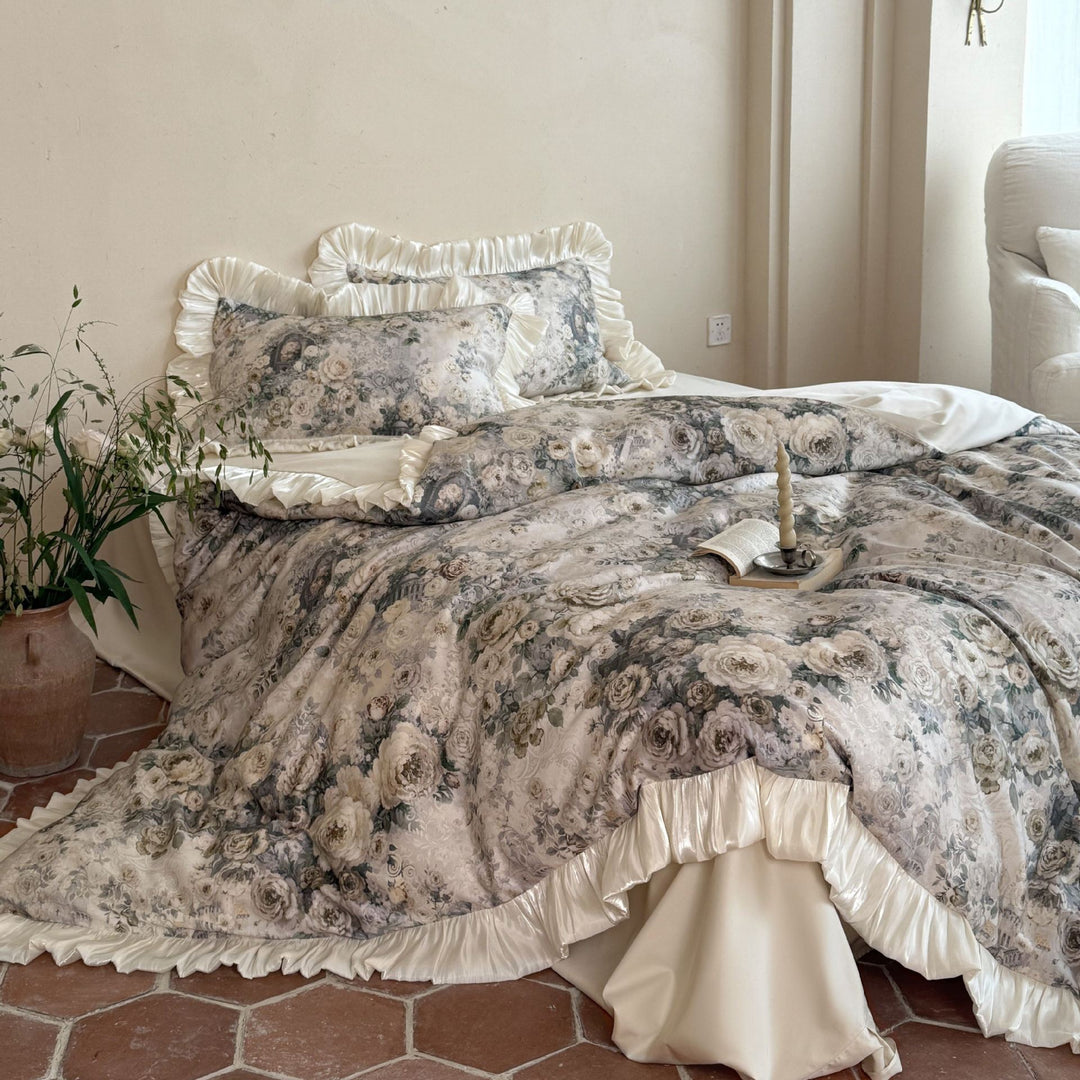 Romantic satin bedding set with floral jacquard look and gathered ruffle