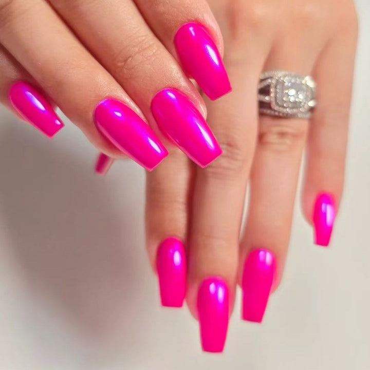 Artificial nail set with glossy finish and stylish elongated tips Kalsten