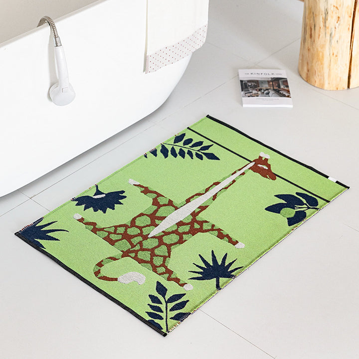 Bath mat with giraffe design, absorbent microfiber pile and non-slip underside Kalsten