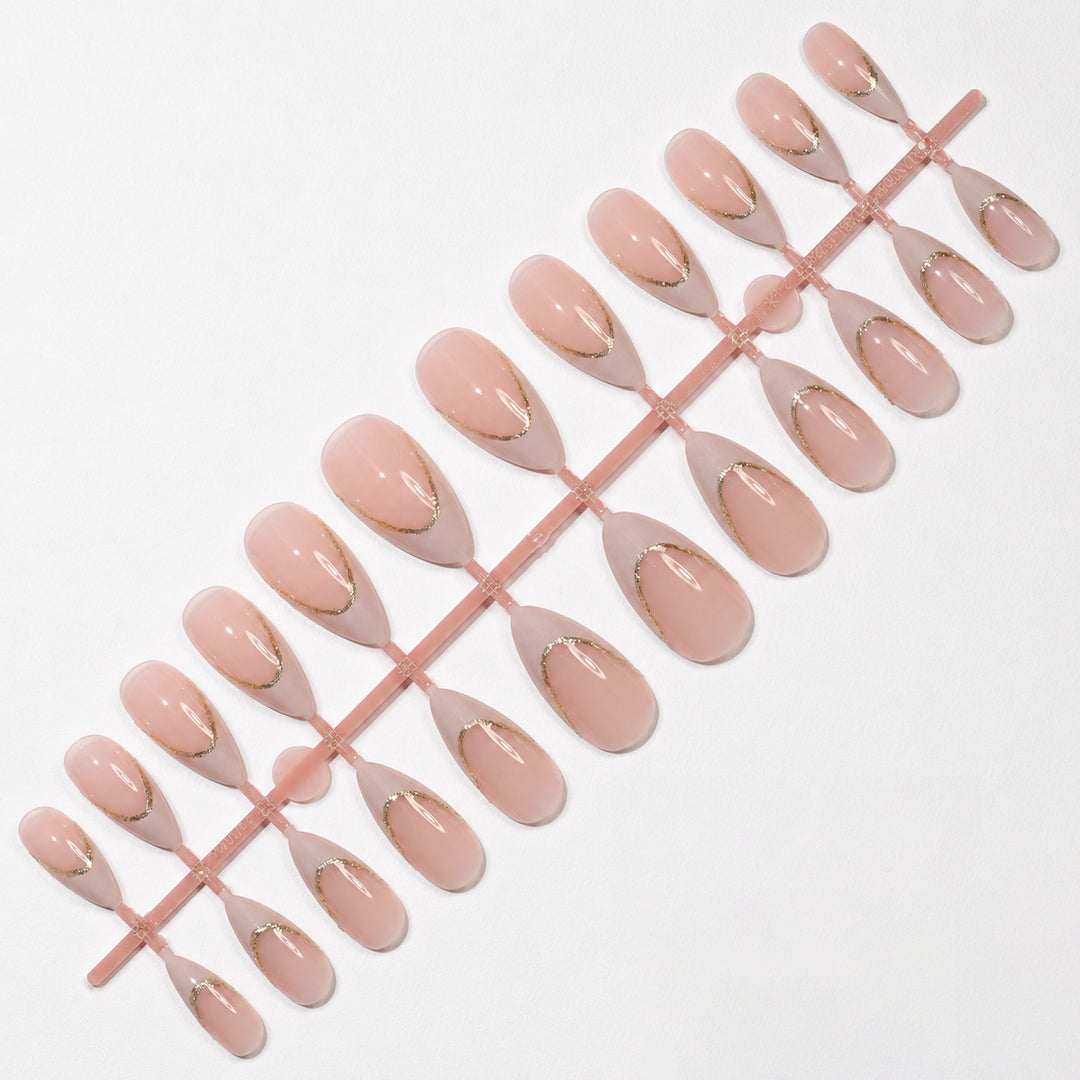 Elegant Artificial Nails with Gold Accents Kalsten