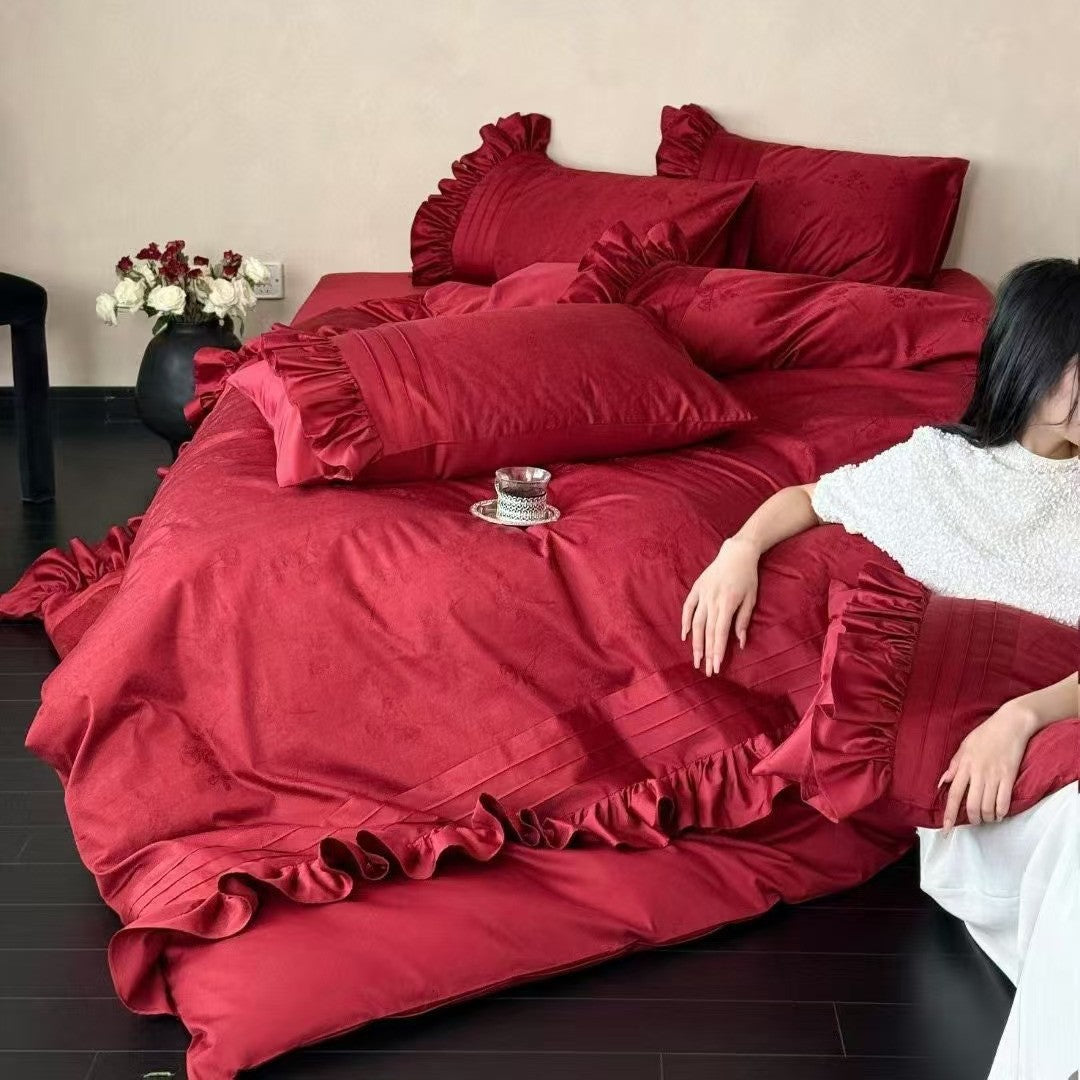 Bedding set with frill and fine jacquard texture