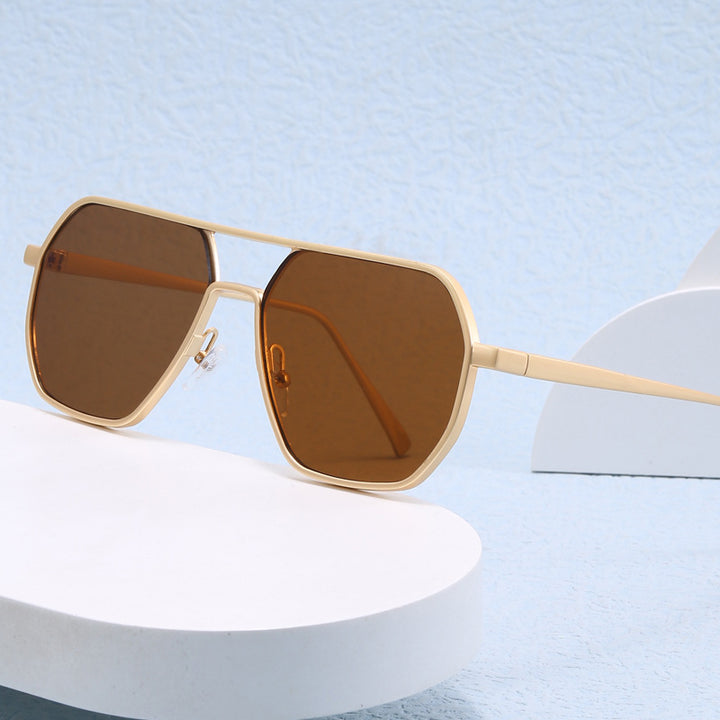 Women's trendy sunglasses with modern geometric frame Kalsten