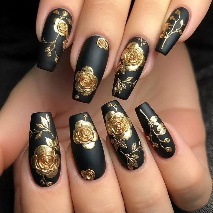 Artificial nail set with elegant golden rose decorations Kalsten