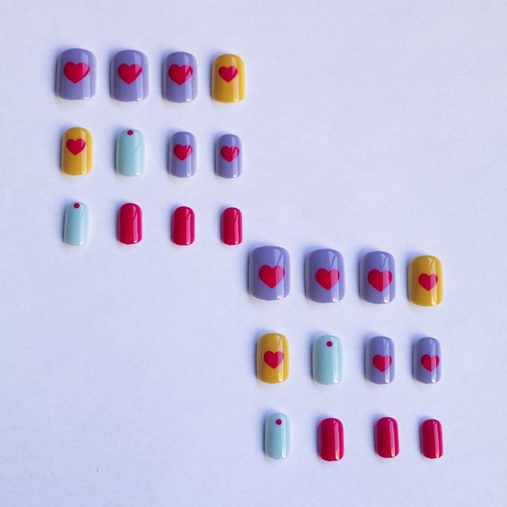 Artistic Heart-Pattern Nail Art Kit