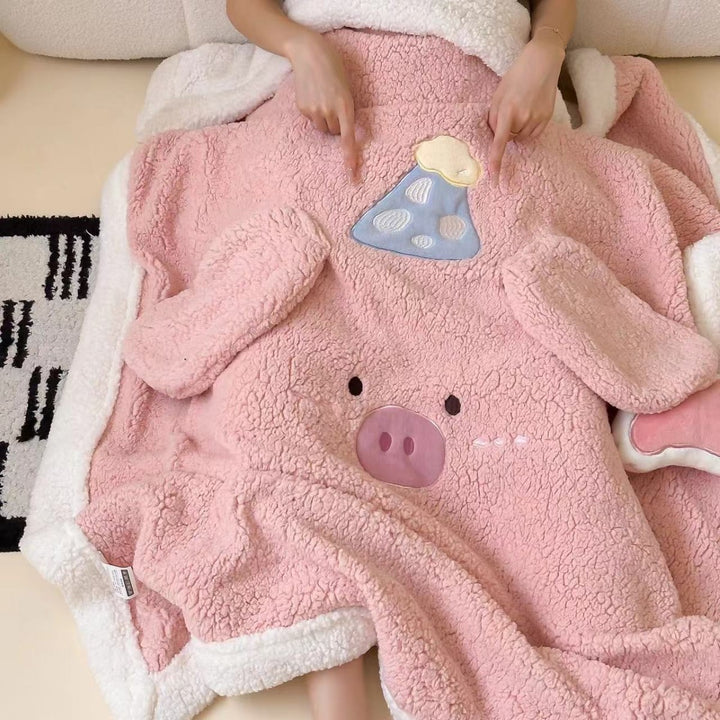 Cuddly Sherpa children's blanket with appliquéd cloud motif and teddy lining