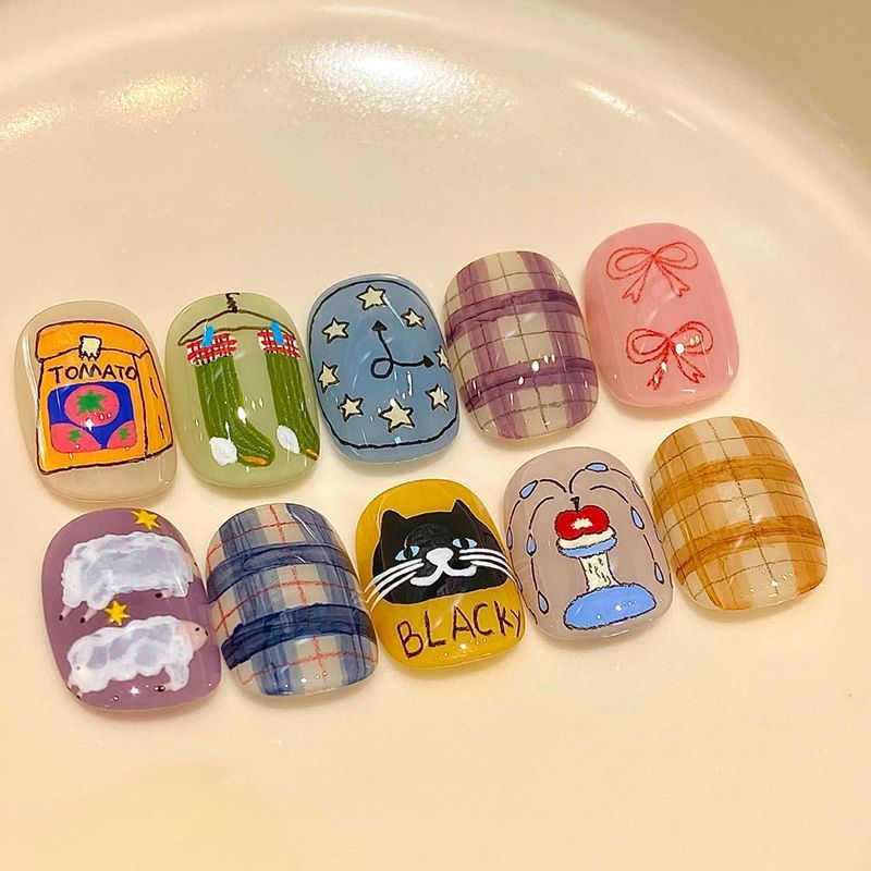 Artistic Cat-Themed Press-On Nail Art Set Kalsten
