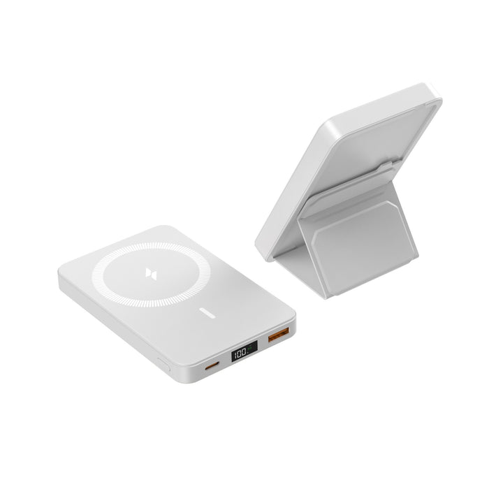 Portable Magsafe Powerbank with Integrated Stand and Digital Power Display Kalsten