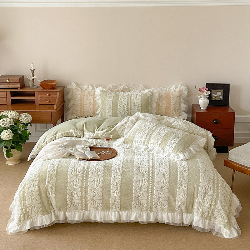 Teddy plush bedding set with ruffle, embroidered floral relief and Sherpa inner side