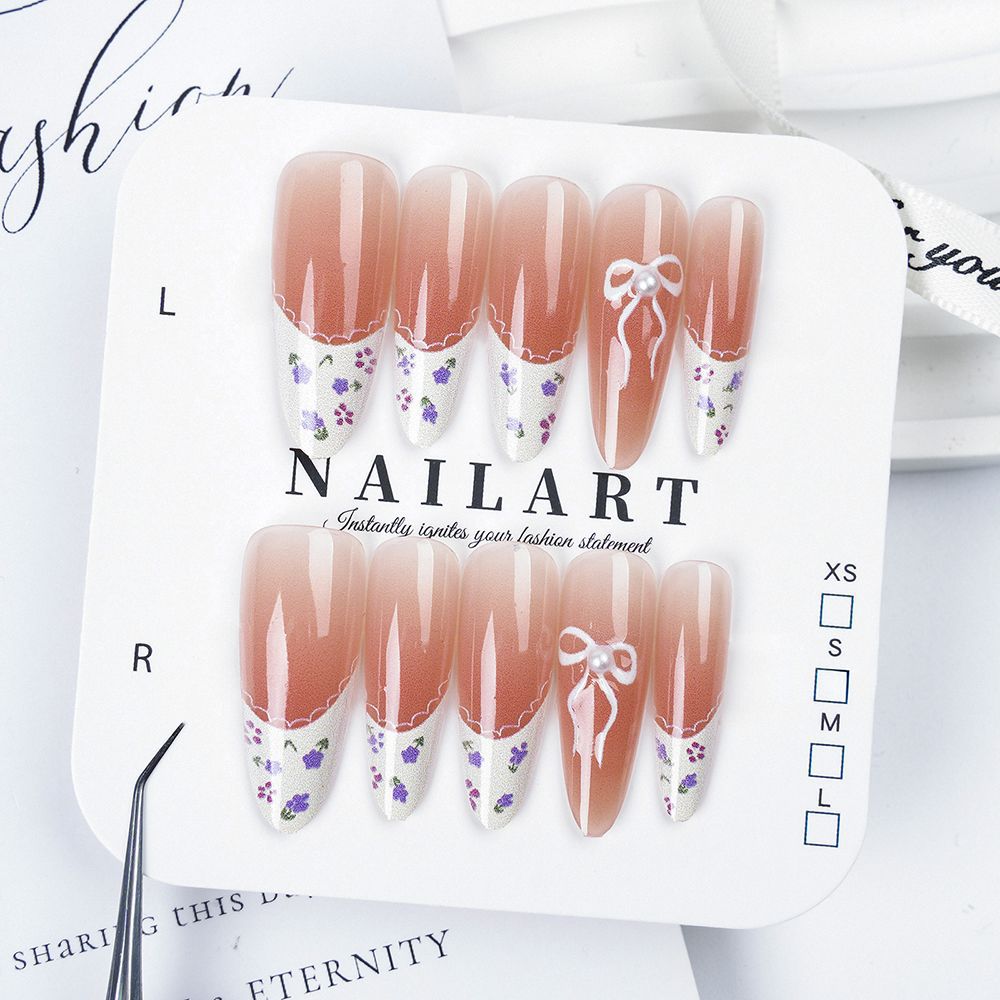 Decorative Press-On Nail Set with Elegant Floral and Gemstone Accents Kalsten