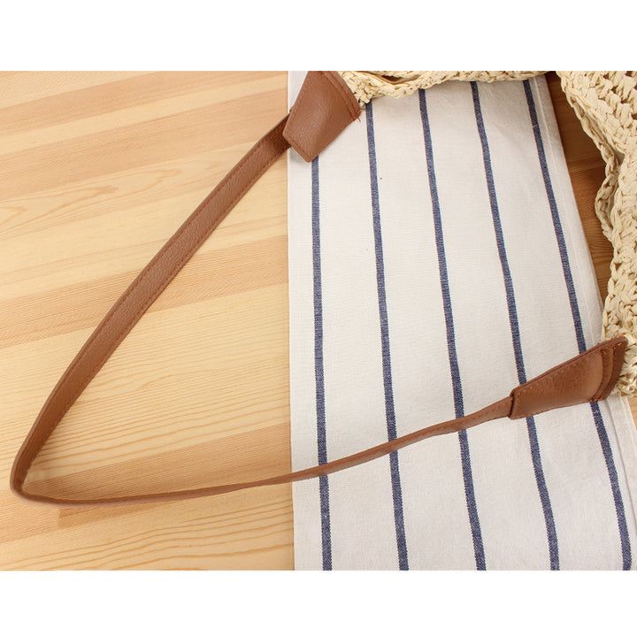 Shoulder bag made of handcrafted natural material Kalsten