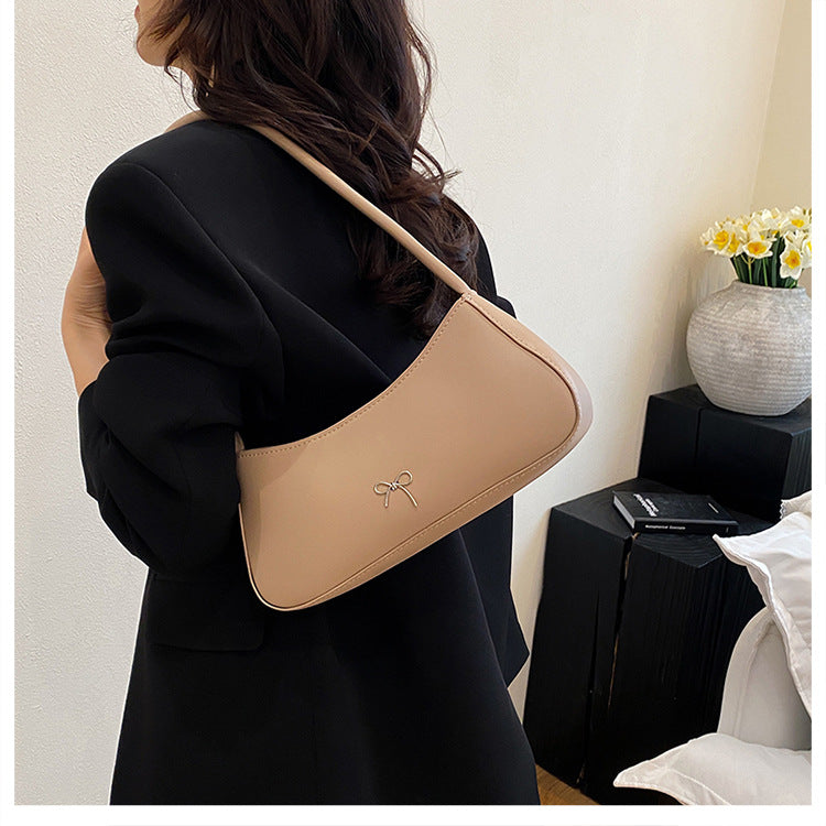 Elegant Curved Handbag Kalsten
