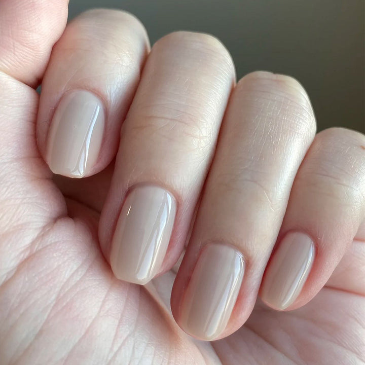 Elegant Nail Care with High Gloss Finish Kalsten