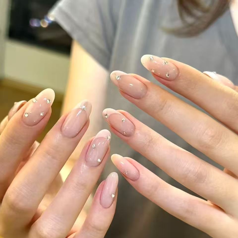 Elegant Glittering Acrylic Nail Extensions Kalsten