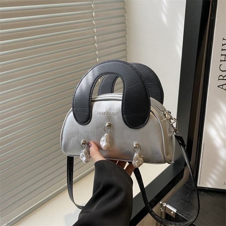Elegant Pearl-Embellished Handbag