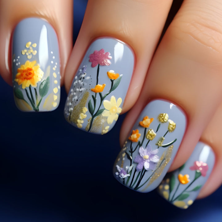 Floral-Embellished Press-On Nail Art Kalsten