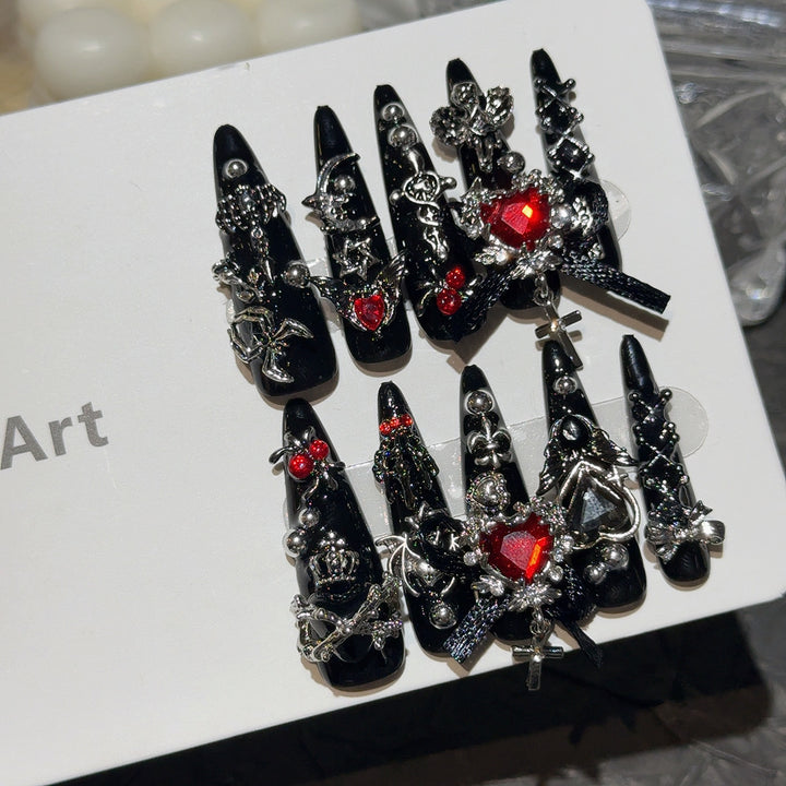 Glamorous Nail Art Extensions