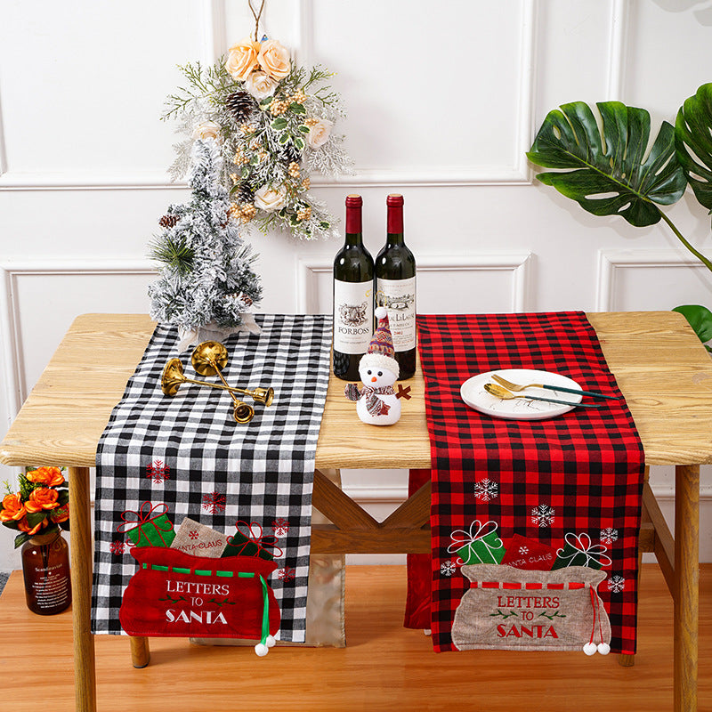 Festive Table Runner Kalsten