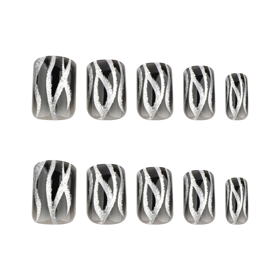 Glamorous gel nails with shimmering pattern Kalsten