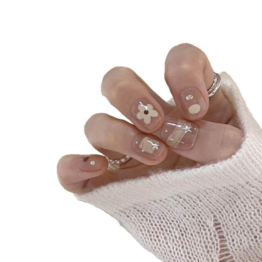 Artificial nails with elegant floral designs Kalsten