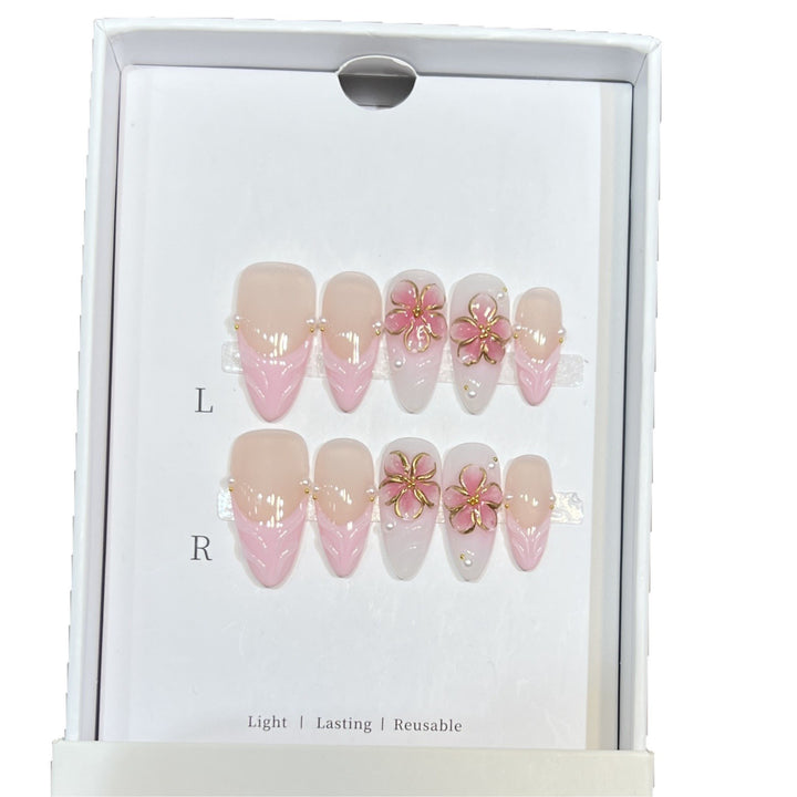 Artisan Floral-Themed Press-On Nails Set Kalsten