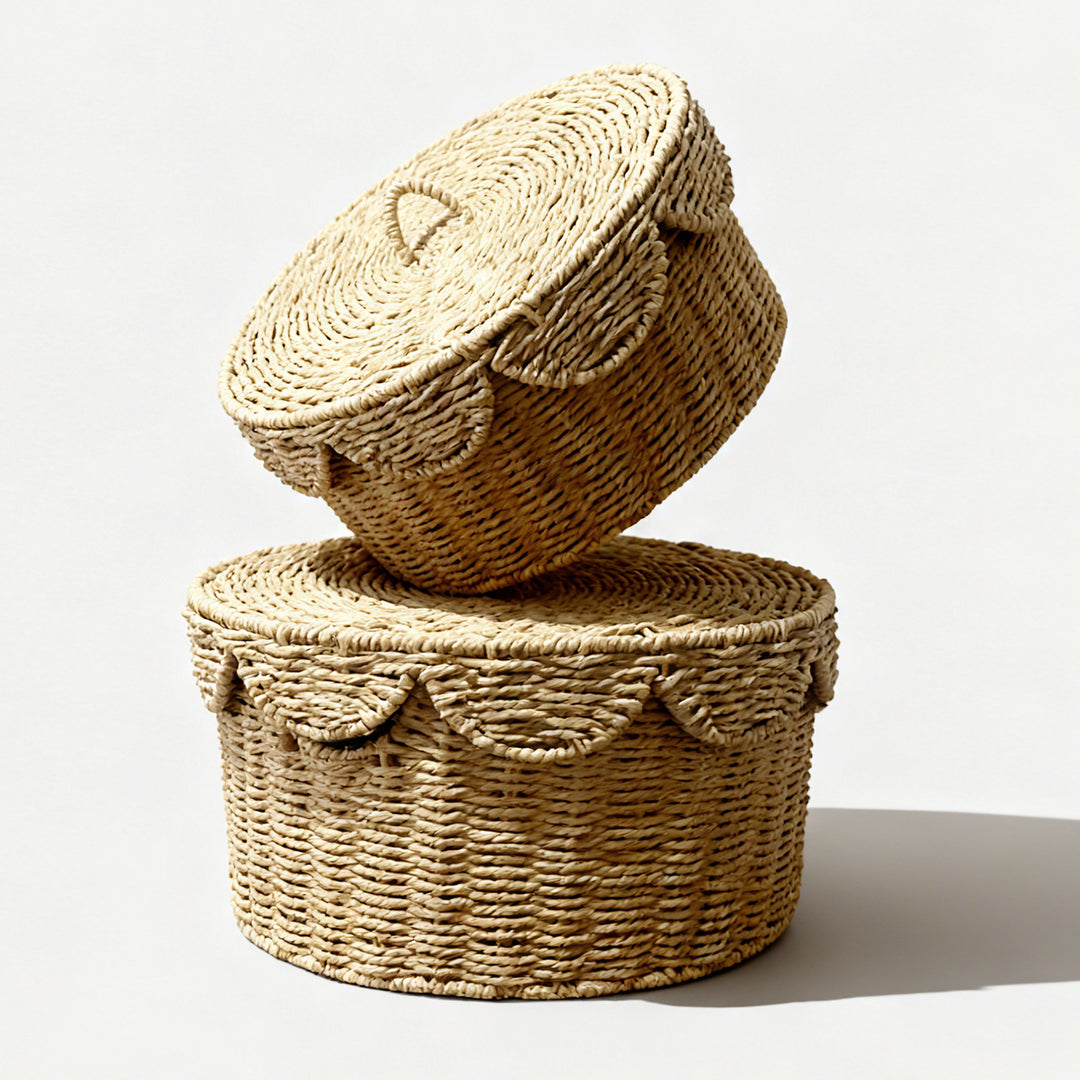 Rustic storage basket with lid Kalsten