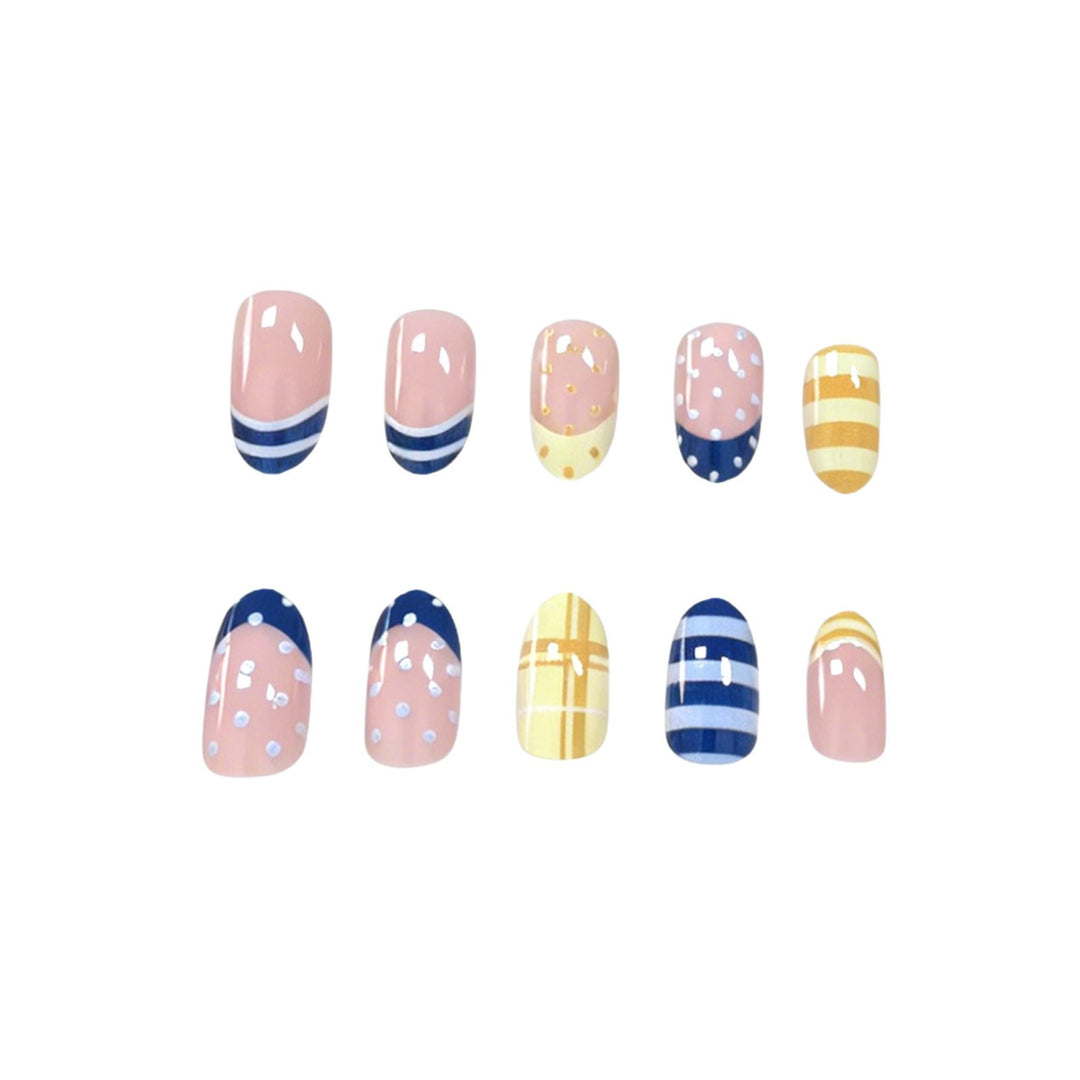 Trendy Geometric Nail Art Kalsten