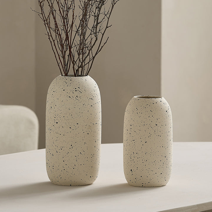 Elegant and Artistic Ceramic Vase Kalsten