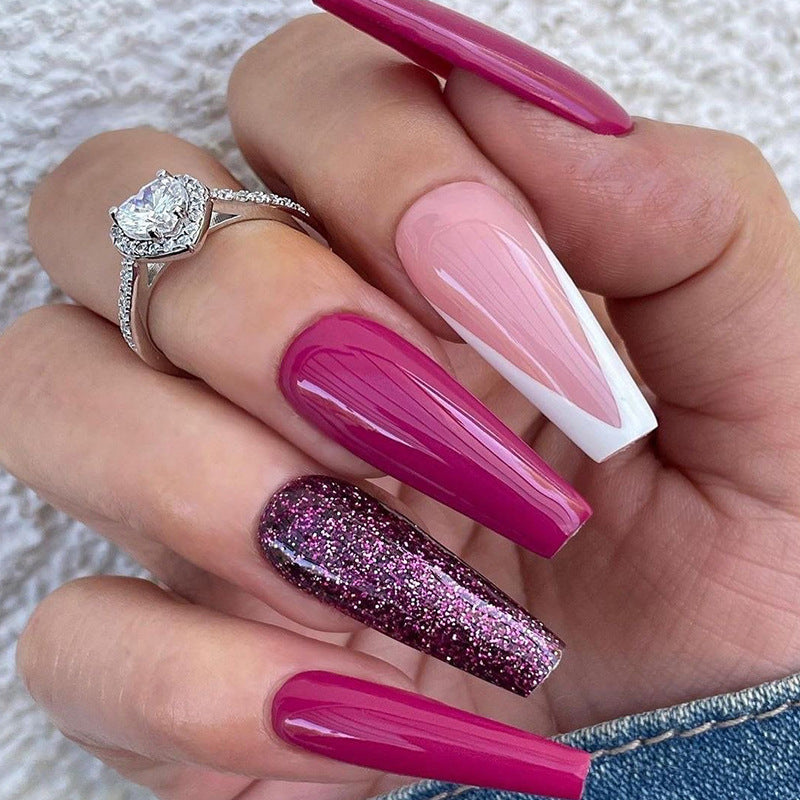Artful Nail Extensions with Glamorous Glitter Effects Kalsten