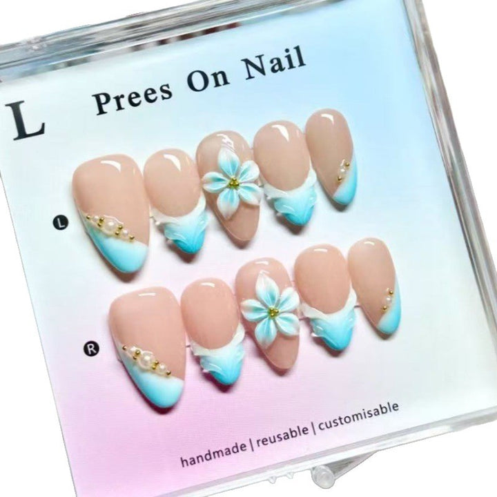 Elegant artificial nails with floral accents Kalsten