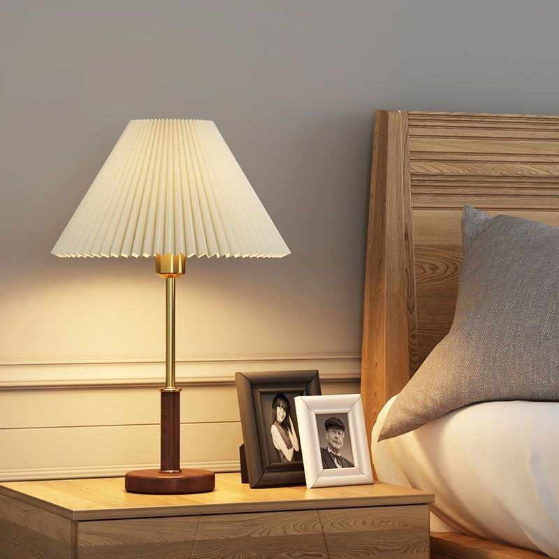 Elegant Pleated Shade Table Lamp