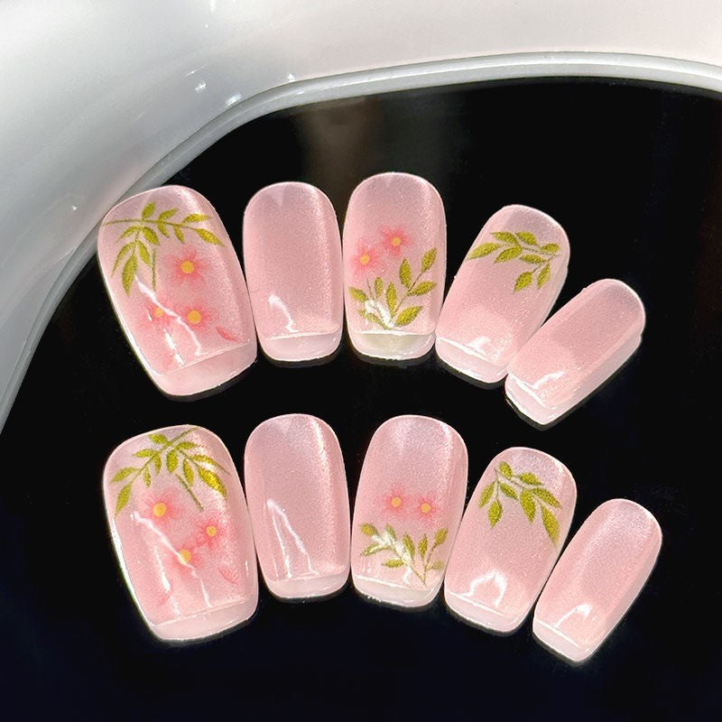 Artistic Press-On Nail Set with Floral Design Kalsten