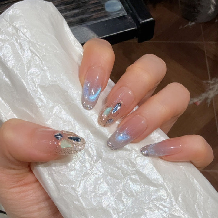 Stylish Nail Art Kalsten