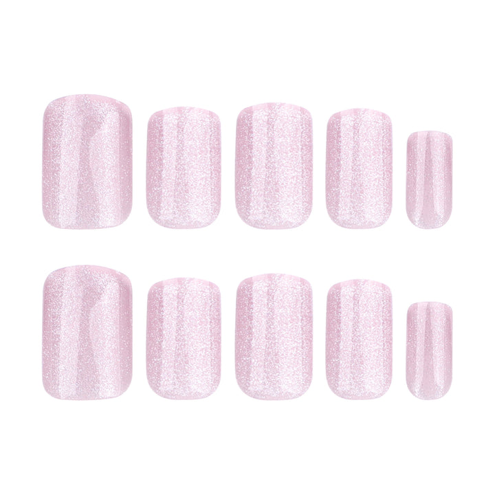 Artificial nail art with elegant shine Kalsten