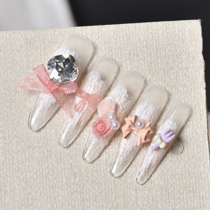 Decorative Floral Nail Press-On Set Kalsten