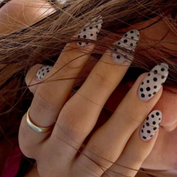 Artistic Polka Dot Design Press-On Nails Kalsten