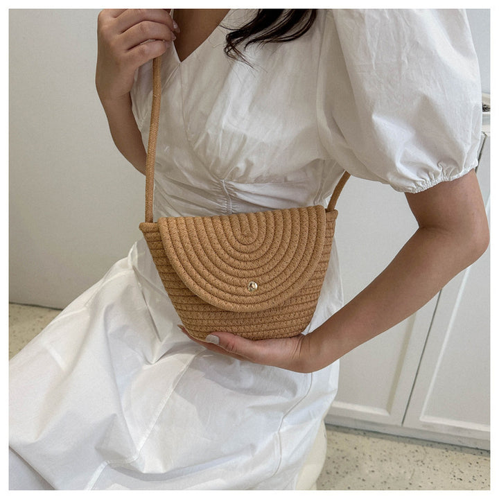 Hand-knotted mini bag with curved design Kalsten