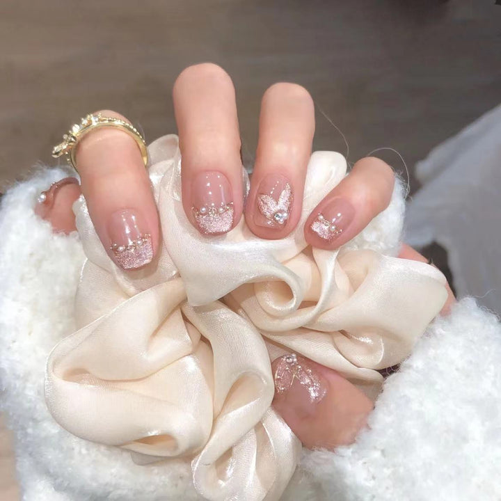 Glamorous Rhinestone-Embellished Press-On Nail Art Kalsten