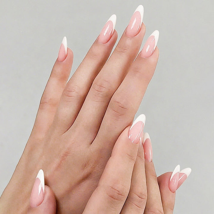 Acrylic nail set with luxurious color gradient and elegant lace accent Kalsten