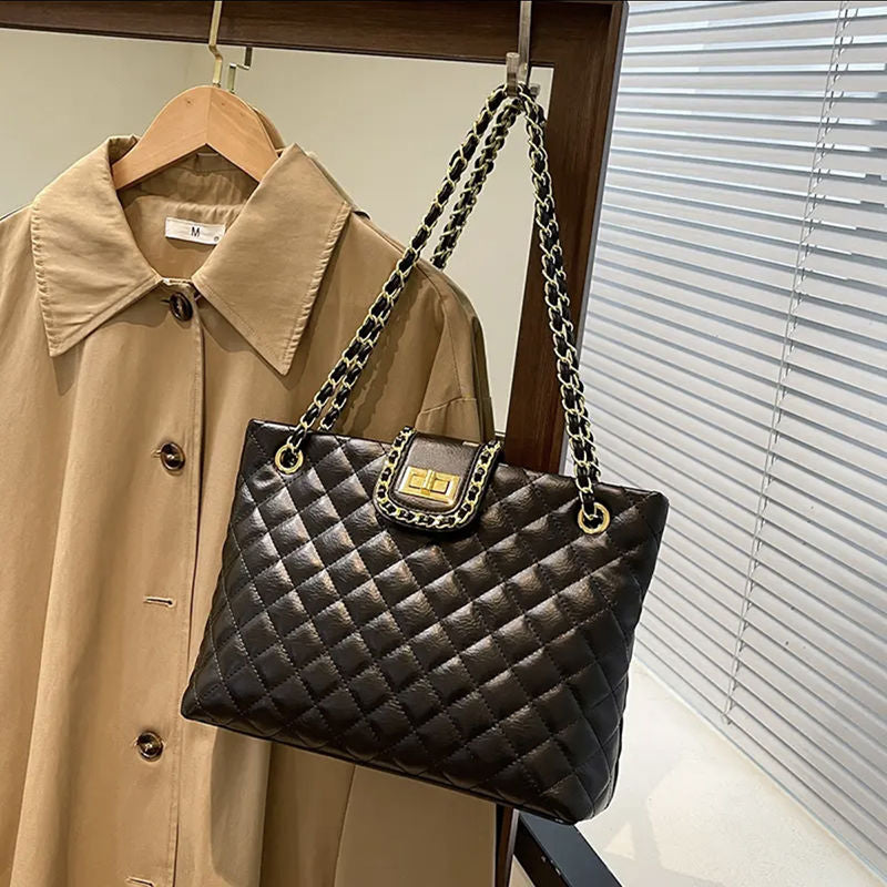 Quilted Elegance Handbag Kalsten