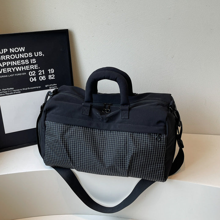 Women's spacious sport and travel bag Kalsten