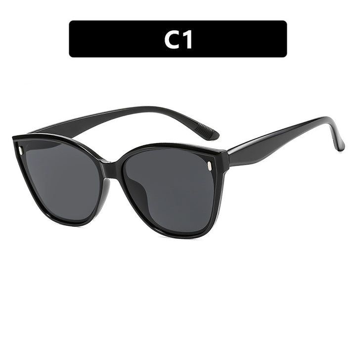 Women Cat-Eye Sunglasses with protective UV filter and stylish Frame Kalsten