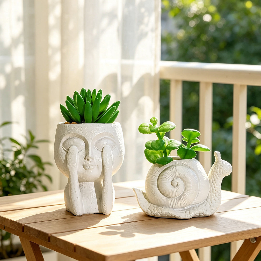 Plant pot with face motif Kalsten