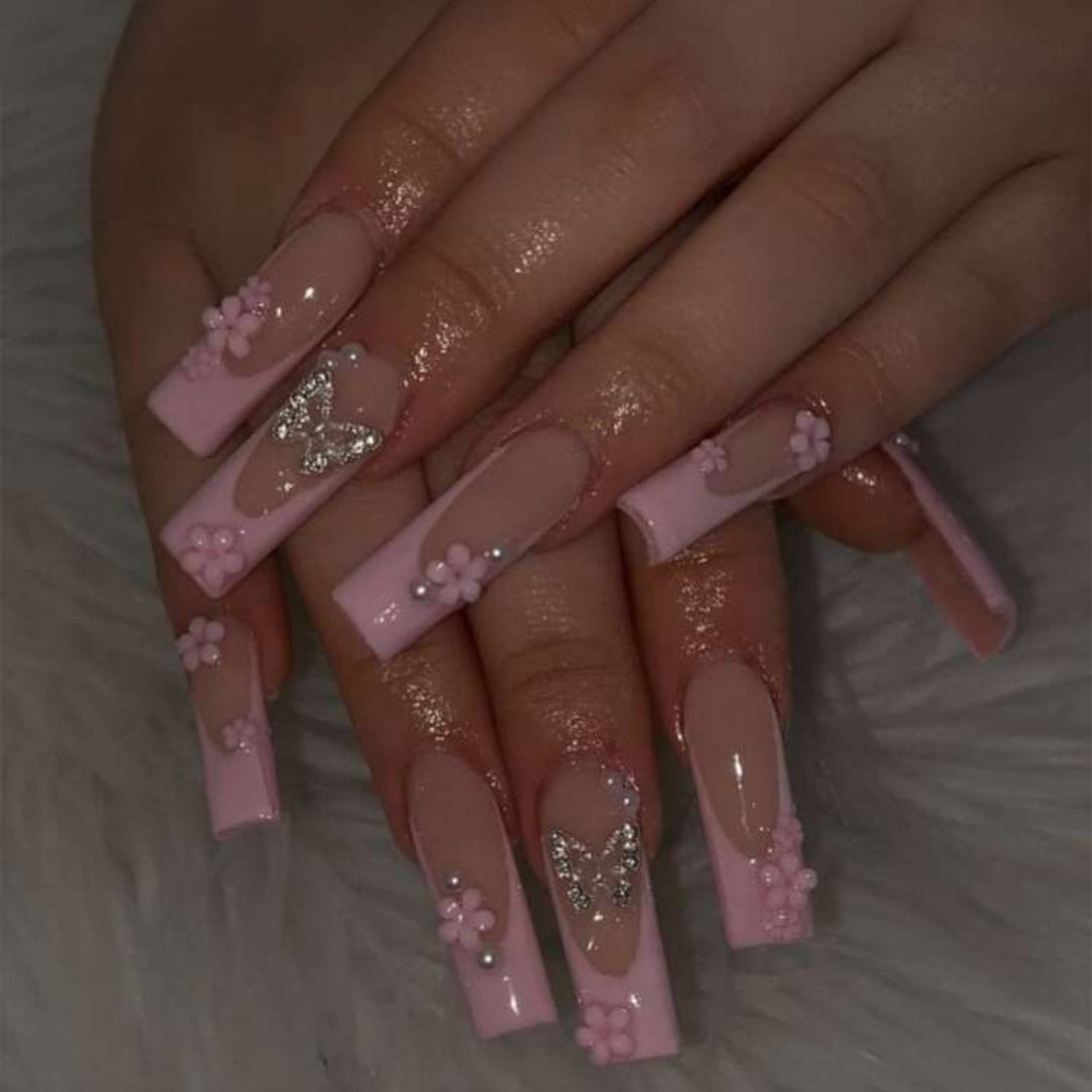 Artificial nail set with romantic butterfly and flower decorations Kalsten