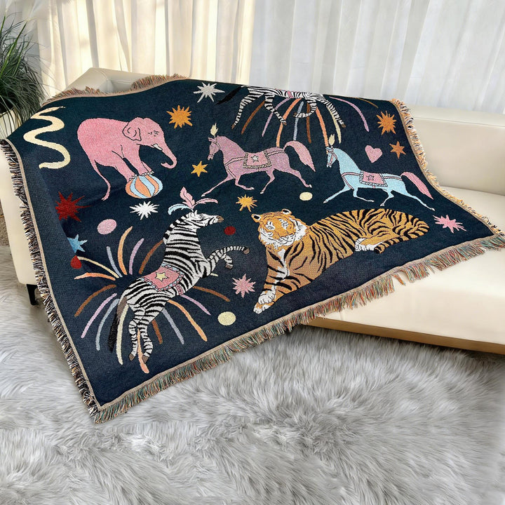 Artistic Animal-Themed Tapestry Throw Blanket