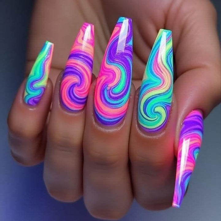 Artificial nails with colorful spiral patterns Kalsten