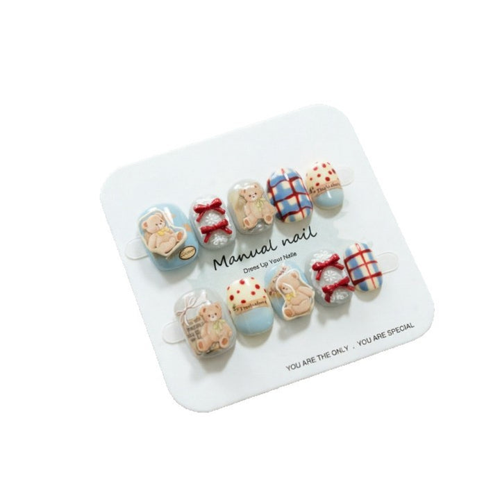 Cute artificial nails with bear motif Kalsten